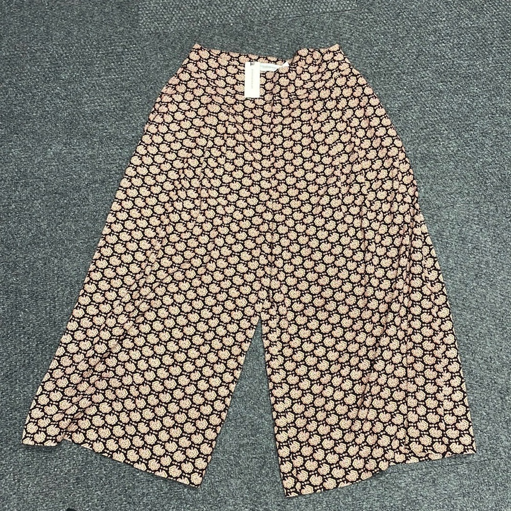 Anthropologie Bishop + Young Gypsy Wide Leg Pant NWT Size Small Tile Print Red - Picture 1 of 5